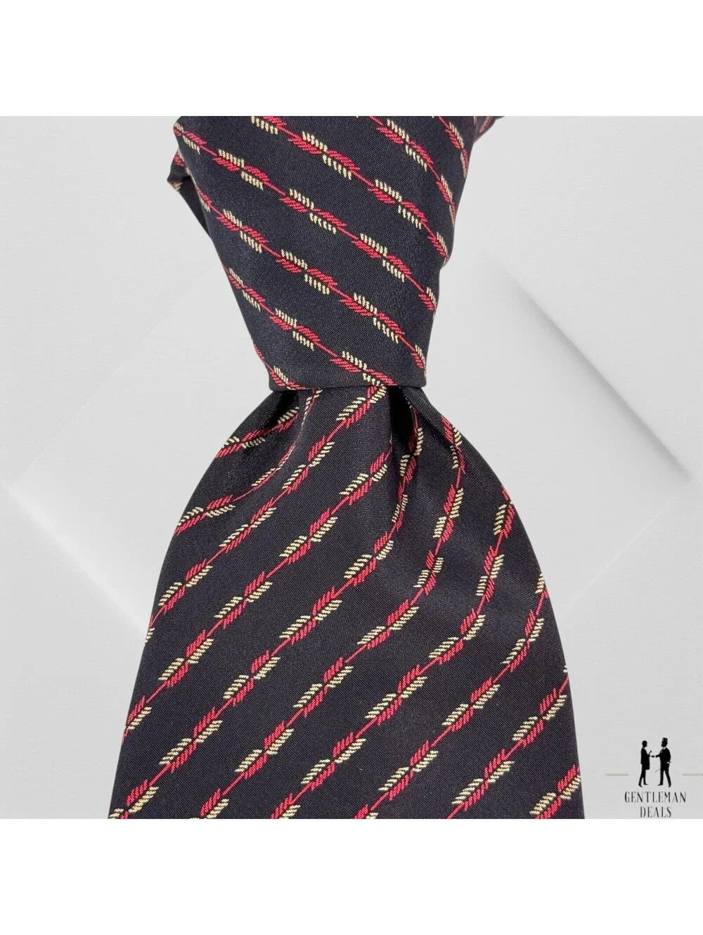 Bijan Beverly Hills Designer Silk Tie With Textured Finish & Stylish Navy 57x3.5